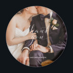 Aimant Merci Script Mariage photo<br><div class="desc">Le mariage Merci garde des magnets pour votre famille et vos amis qui ont assisté à votre fête de mariage. Customisez avec votre photo et vos noms. Ils peuvent être utilisés comme une faveur de mariage ou postés comme un remerciement après la cérémonie. Contactez-moi par le bouton ci-dessous si vous...</div>