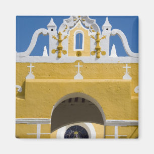 Aimant Mexique, Yucatan, Izamal. Le couvent franciscain