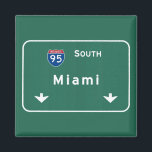 Aimant Miami Florida fl Interstate Highway Freeway :<br><div class="desc">Miami Florida fl :: Le cadeau IDÉAL pour tous ceux qui veulent un rappel unique de leur emplacement préféré! Ce design de signes inter-États familier présente la typographie authentique et précise officiellement utilisée par la FHA/MUTCD. Notre conception utilise également exactement les mêmes spécifications de couleur Pantone. Interstate : Autoroute :...</div>