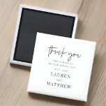 Aimant Moderne Simple minimaliste chic Mariage Merci<br><div class="desc">Design est composé de typographie chic moderne avec sans serif et serif police.</div>