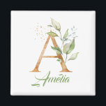 Aimant Moderne tendance Un monogramme vert et doré feuill<br><div class="desc">Moderne tendance Un aimant monogramme vert et doré en feuille d'or personnalisé avec nom, peut être utilisé pour la Fête des mariées, Baby shower, Fiançailles Mariage, Anniversaire ou fête d'anniversaire. Le design Extraordinaire présente des feuilles d'eucalyptus vert aquarelle tissés en lettre A et des éclaboussures et éclaboussures en faux or...</div>