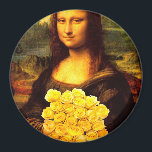 Aimant Mona Lisa With Bouquet Of Yellow Roses<br><div class="desc">yellow rose is the symbol for Joy,  Gladness,  Friendship,  Delight,  Promise of a new beginning,  Welcome Back,  Remember Me,   Jealousy,   "I care"</div>