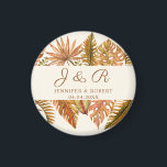 Aimant Monogramme de feuillage d'automne rustique Mariage<br><div class="desc">Aimant mariage rond avec aquarelle feuilles tropicaux dans les tons d'automne terreux avec le nom et la date du couple. Un beau gardien ou une faveur pour correspondre à votre thème de fête rustique.</div>