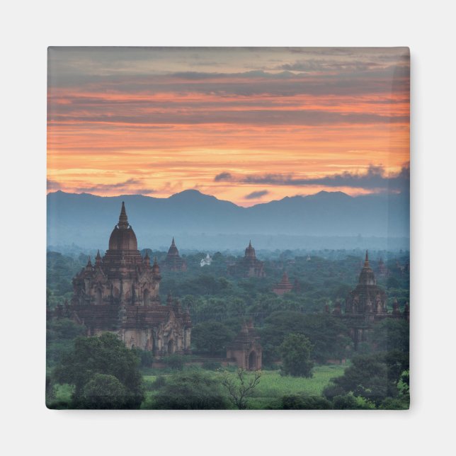 Aimant Myanmar, lever de soleil à Bagan (Devant)