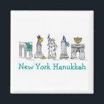 Aimant New York Hanoukka NYC Chanukah Fêtes juives<br><div class="desc">Il présente une illustration originale de monuments classiques de New York, dont Washington Carré Arch, Brooklyn Bridge et Statue de la Liberté, "habillés" pour les vacances. Parfait pour tous ceux qui vivent ou aiment l'"agitation" de NYC pendant la saison Hanoukka. Cette illustration de vacances est également disponible sur d'autres produits....</div>