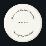 Aimant Nom de la Personnaliser, date mariage d'ivoire noi<br><div class="desc">Personnaliser Nom,  date noir lettres courbes ivoire arrière - plan mariage aimant,  favoriser,  favorise le texte personnalisé,  le personnaliser avec votre propre texte,  informations</div>