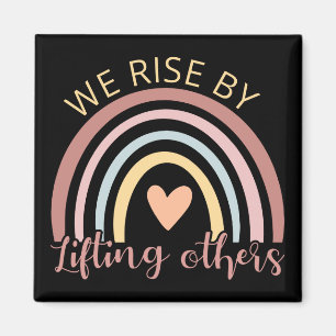 Aimant Nous Augmentons En Levant Les Autres II