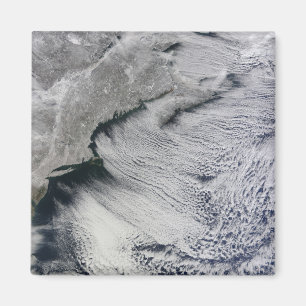 Aimant Nuages à travers les cieux de l'Atlantique Nord