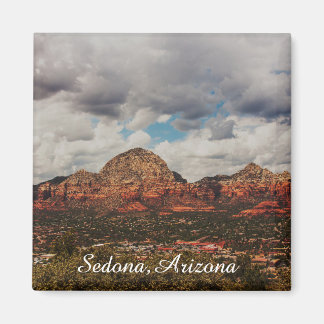 Aimant Nuages pendant qu'ils roulent dans Sedona