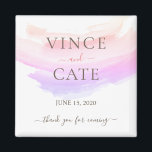 Aimant Nuances de rose Mariage d'aquarelle<br><div class="desc">Personnalisez cette nuance lumineuse et ludique d'aquarelle rose splash thème mariage aimant. Parfait cadeau de cadeaux pour vos invités sur votre mariage.</div>