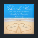 Aimant Ocean Blue Beach Wedding 2 Hearts Sand<br><div class="desc">Cet Ocean Blue Beach Wedding 2 Hearts in the Sand Magnet est une faveur de mariage parfaite. Nos produits de mariage Blue Hearts on the Beach sont disponibles sur une large gamme de produits pour le mariage parfait sur mesure sur la plage. Idéale pour un mariage de croisière océanique, cette...</div>