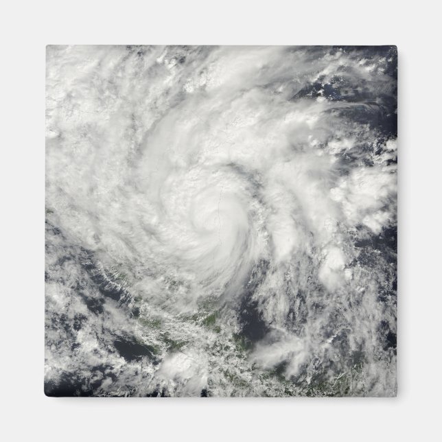 Aimant Ouragan Ida au-dessus du Nicaragua (Devant)