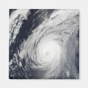 Aimant Ouragan Sudal au sud du Japon 3