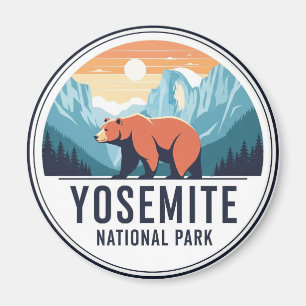 Aimant Ours dans le parc national Yosemite Demi-Dôme