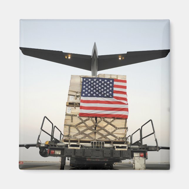 Aimant Palette contenant de l'aide humanitaire (Devant)