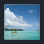 Aimant Palmier dans l'aimant lagon de Bora Bora<br><div class="desc">Aimant photo souvenir d'une petite île avec un palmier dans le lagon turquoise de l'île tropicale Bora Bora près de Tahiti en Polynésie Française.</div>