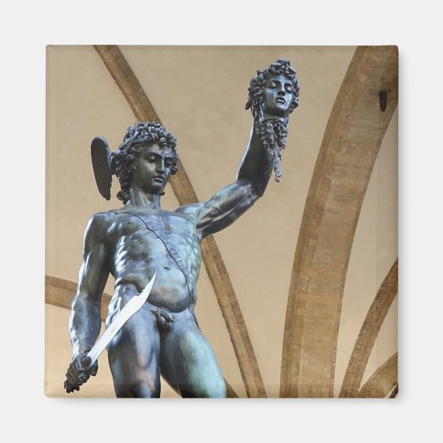 Aimant perseus with the head of medusa (Devant)