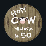 Aimant Personnalisé Funny Holy Cow 50th Birthday Humoriso<br><div class="desc">Personnalisé Humoristique Vache Sainte Quelqu'un est 50 Anniversaire Magnet avec Faux Barn Arrière - plan en bois. *</div>