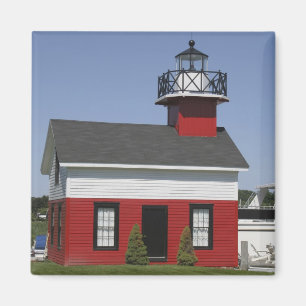 Aimant Phare déplacé sur le rivage à Douglas près de