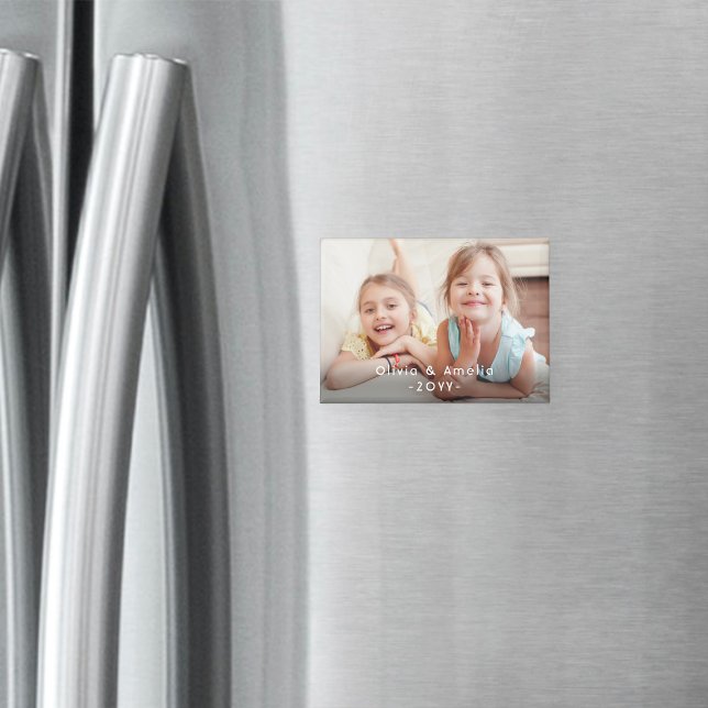 Aimant Photo & White Text Overlay Simple Modern Keepsake (Créateur téléchargé)