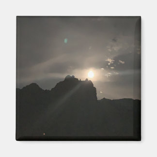 Aimant Pleine lune sur le Rocher de la Cathédrale avec Or