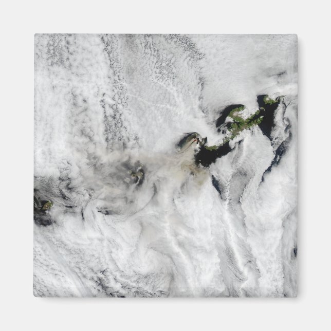 Aimant Plume du volcan Okmok, îles Aléoutiennes 2 (Devant)