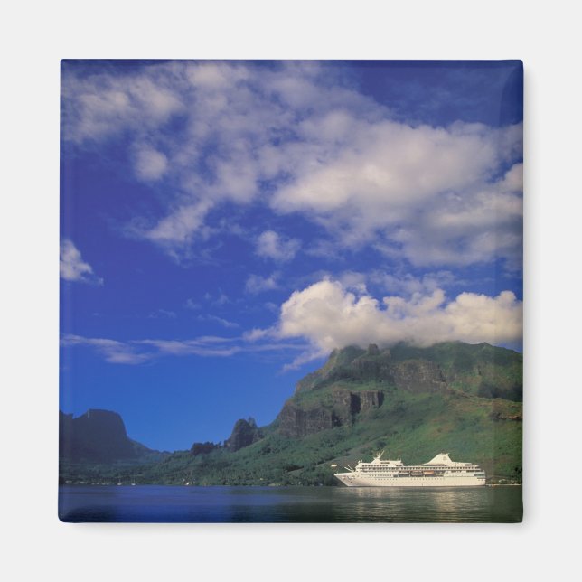 Aimant Polynésie française, Moorea. Baie de Cooks. Navire (Devant)