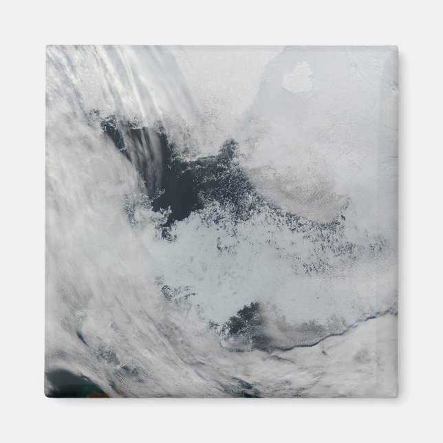 Aimant Polynya (eau libre) dans la mer de Beaufort (Devant)