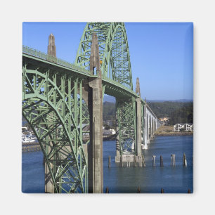 Aimant Pont de la baie de Yaquina enjambant la baie de Ya
