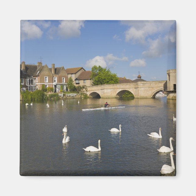Aimant Pont en pierre voûté et rivière Ouse, St Ives, (Devant)