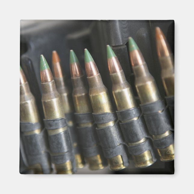 Aimant Puces courbées pour un wea automatique M-249 (Devant)