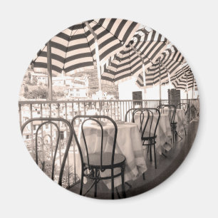 Aimant Quaint restaurant balcony