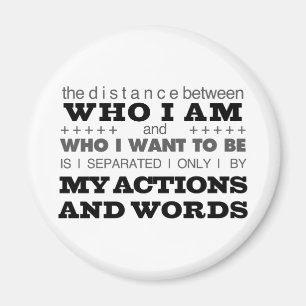 Aimant Qui je suis gris