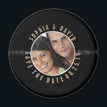 Aimant Retro Vinyl Record Mariage PHOTO ENREGISTRER LA DA<br><div class="desc">Vintage Retro Vinyl Record unique & nouveau design personnalisé photo enregistrer la date ronde de gardien aimant. Pour modifier le texte, utilisez l'option personnaliser. Pour des modifications plus étendues du texte, telles que des modifications de la police, de la couleur de police ou de la taille et de la disposition...</div>