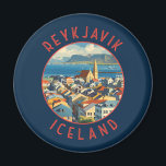 Aimant Reykjavík Islande Cercle retro désorganisé<br><div class="desc">Reykjavík design de déplacement vectoriel rétro. Reykjavík est la capitale la plus septentrionale d'un État souverain dans le monde. C'est l'une des villes les plus propres,  les plus vertes et les plus sûres du monde.</div>