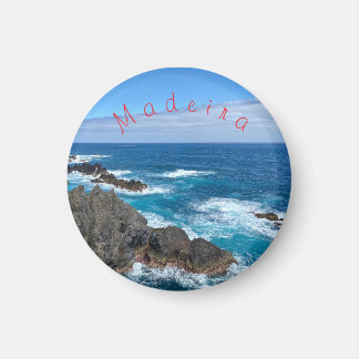 Aimant Rocher dans la mer de Madère