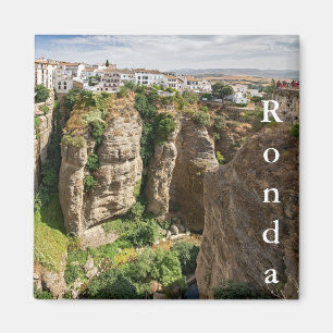 Aimant Ronda. Canyon. Ville. Les gens.