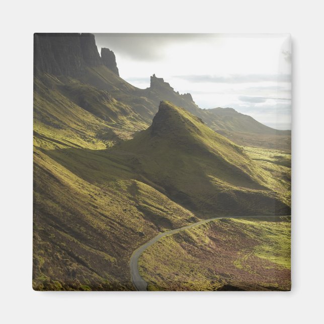 Aimant Route montant vers The Quiraing, île de Skye, (Devant)