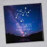 Aimant Saggitarius | Constellation Zodiaque personnalisée<br><div class="desc">Notre aimant Sagittarius signe de naissance est parfait pour toute personne inspirée par l'astrologie et la mysticisme de l'âge nouveau. Avec un beau ciel étoilé foncé en arrière-plan, la constellation de Sagittarius se trouve au-dessus du texte et du symbole zodiaque. Le texte de l'horoscope peut être facilement personnalisé et tous...</div>