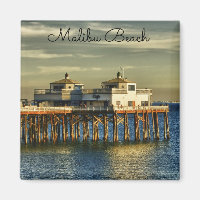 Serene Malibu Beach Pier Californie