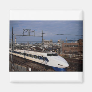 Aimant Shinkansen ou Bullet Train, Kyoto, Japon