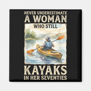 Aimant Sous-estimer femme qui fait du kayak dans sa septa
