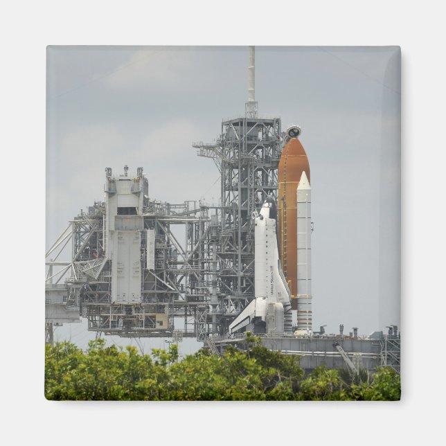 Aimant Space Shuttle Endeavor sur le lancement pad 5 (Devant)