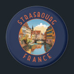 Aimant Strasbourg France Travel Art Vintage<br><div class="desc">Strasbourg design de voyage vectoriel rétro. Strasbourg est la capitale de la région du Grand Est,  anciennement Alsace,  dans le nord-est de la France.</div>