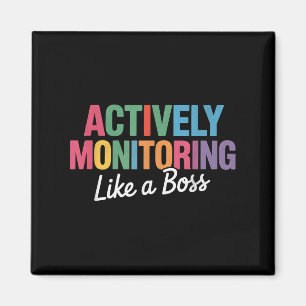 Aimant Surveillance Active Comme Un Enseignement De Test 