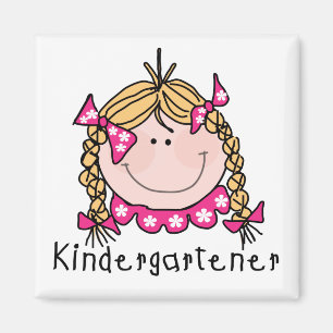 Aimant T-shirts et cadeaux blonds de Kindergartener de