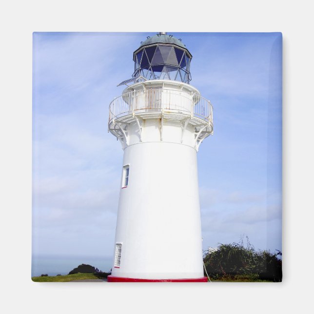 Aimant Te Araroa, Nouvelle-Zélande. Un phare donne (Devant)