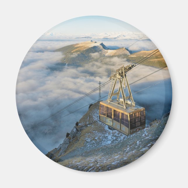 Aimant Téléphérique sur le mont Seceda dans les Dolomites (Devant)
