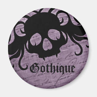 Aimant tete de mort gothique avec du noir et violet