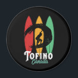 Aimant Tofino Canada Beach Vintage Retro Surf<br><div class="desc">Design rétro vintage pour les surfeurs qui aiment surfer et surfer sur les vagues de l'océan. Vacances d'été cool, vacances de printemps marchandises pour ceux qui aiment le soleil chaud, le temps tropical, bronzage sous le palmier. Un design grandiose et déprimé à porter tout en profitant de la fête de...</div>